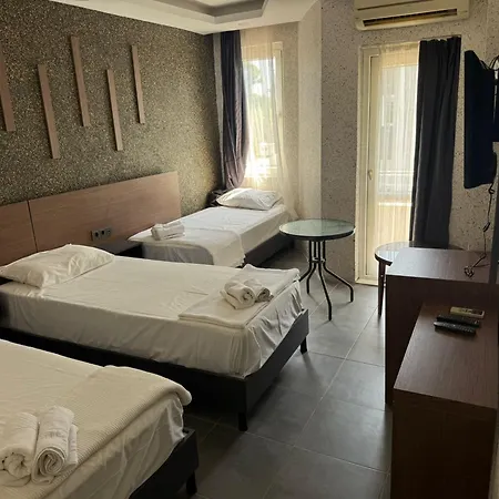 Hotel Luna *