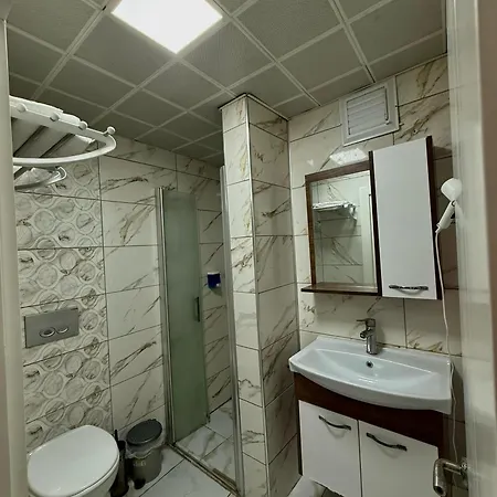 Hotel Luna *